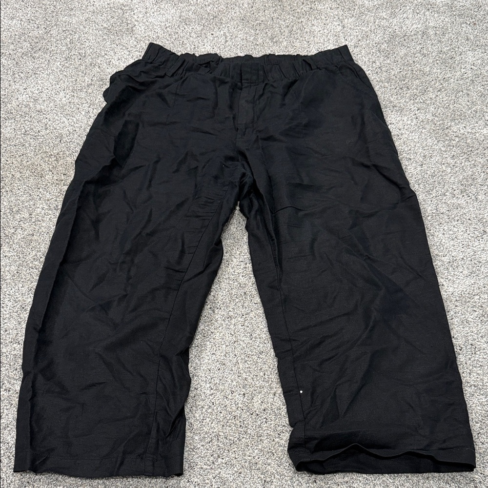 GAP Black Wide-Leg Cropped Pants
